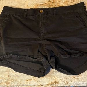 Old Navy Everyday Mid-Rise Shorts